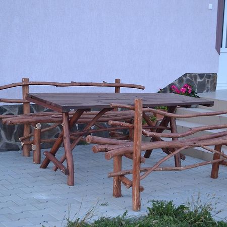 Ersa Panzio Bisericani (Harghita) Bagian luar foto