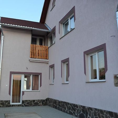 Ersa Panzio Bisericani (Harghita) Bagian luar foto