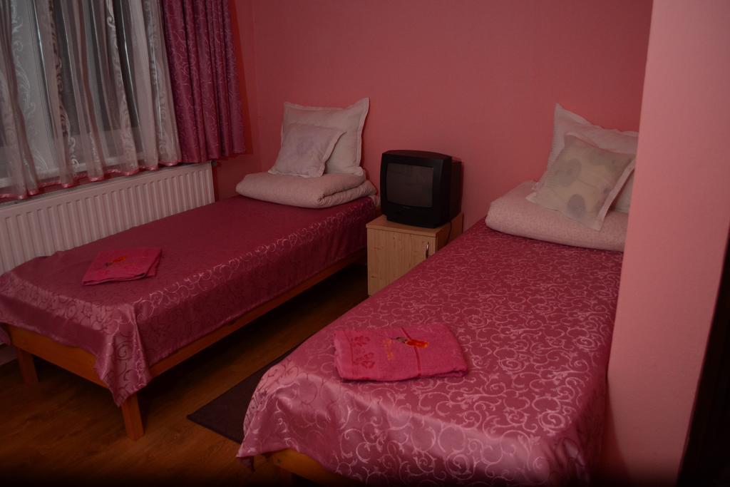 Ersa Panzio Bisericani (Harghita) Ruang foto