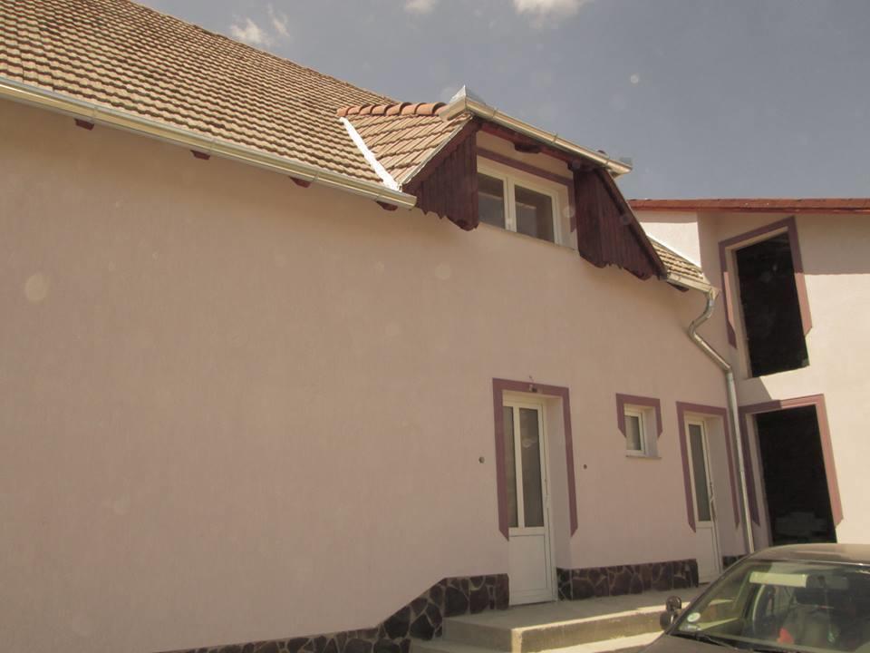 Ersa Panzio Bisericani (Harghita) Bagian luar foto
